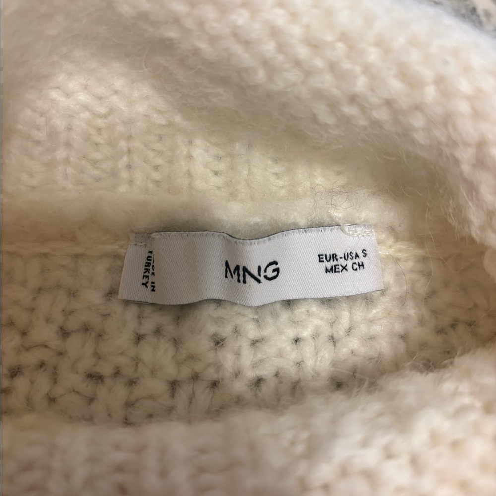 Mango Cable Knit Sweater - Rory Gilmore Pilot Sweater! - Picture 3 of 4